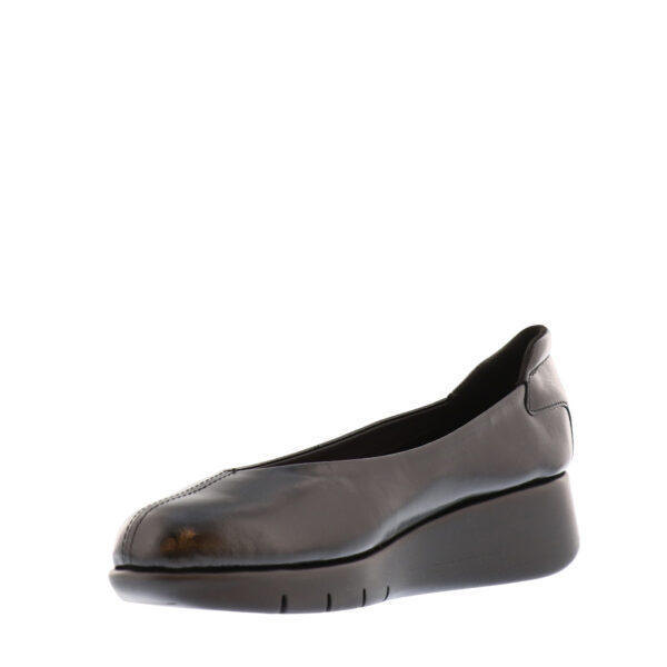 AW25_SAYDO_SA-SONIA_BLKPAT_03