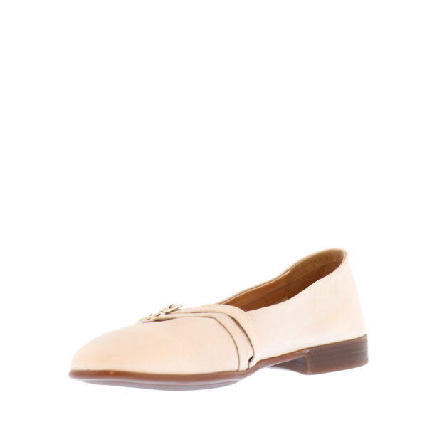 SS26_SINAKC_SKC-BRISTOL53_ICE_03